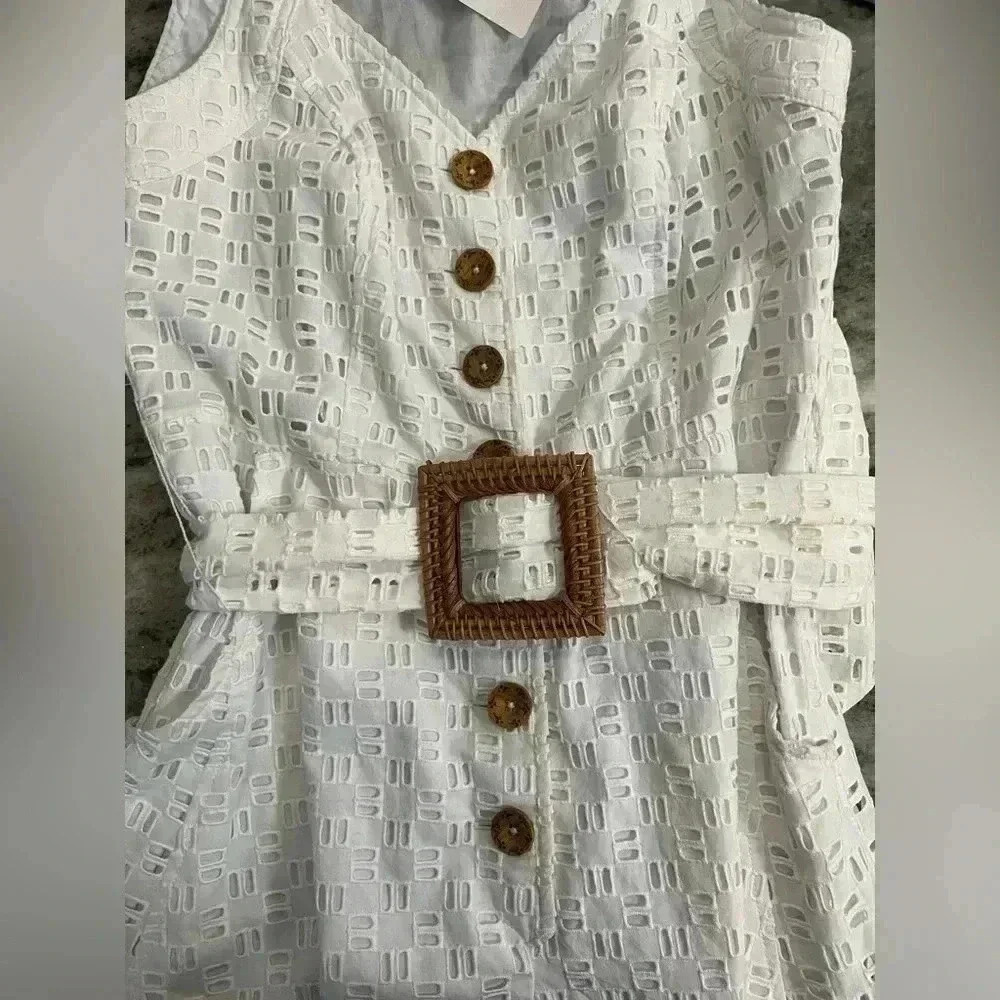 NWT Anthropologie Women’s Ivory Eyelet Lace Belted Romper - Size 4 - Picture 5 of 12